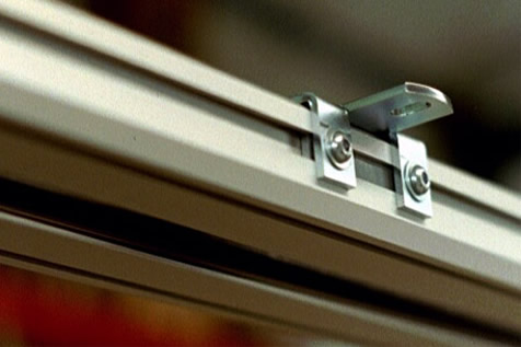 Toröffner aus Stahl statt Plastik